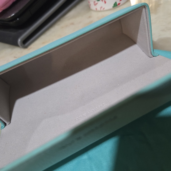 Tiffany & Co. Glass Case Set Blue - Picture 9 of 15